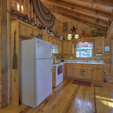 Knotty Pines Pet-Friendly Gas Fireplace Plus A Firepit Cherry Log Eksteriør billede